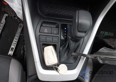 2020 Toyota Rav4 Xle from USA, damaged, VIN 2T3W1RFV1LW065177